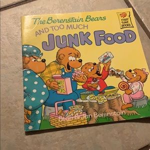 I’m selling The benenstain bears junk food
